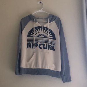 Womens rip curl hoodie size large. It is a low cut neck.